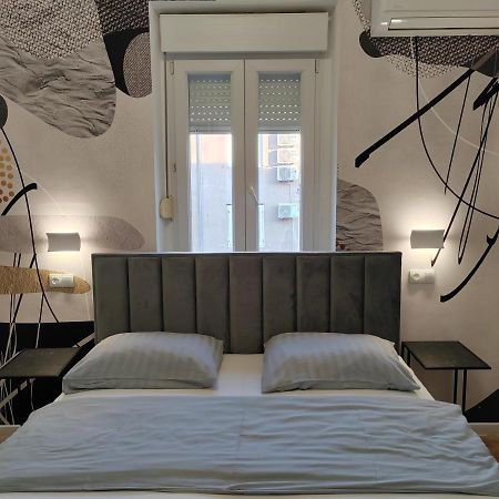 Town Square Apartment Zadar Bagian luar foto